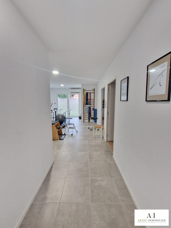 Local d'activités - 125 m² - 4 pièces