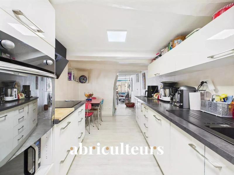 Maison de village - 94 m² - 5 pièces