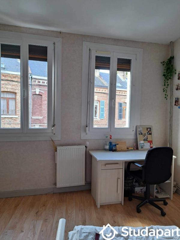 Chambre - 12 m² - 1 pièce