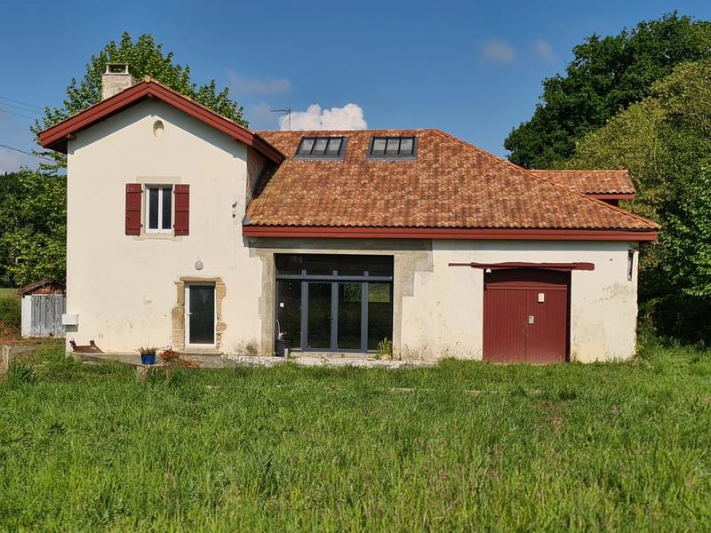 Maison ancienne - 235 m² - 7 pièces