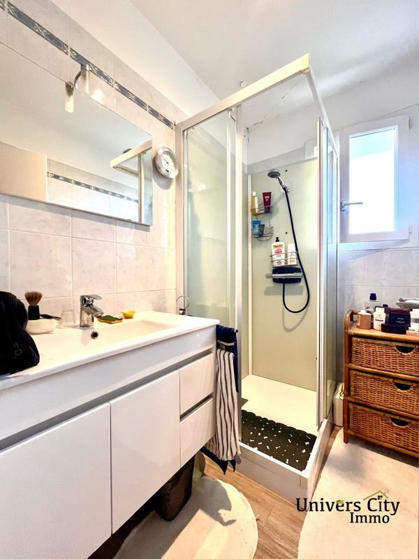 Maison - 97 m² - 5 pièces