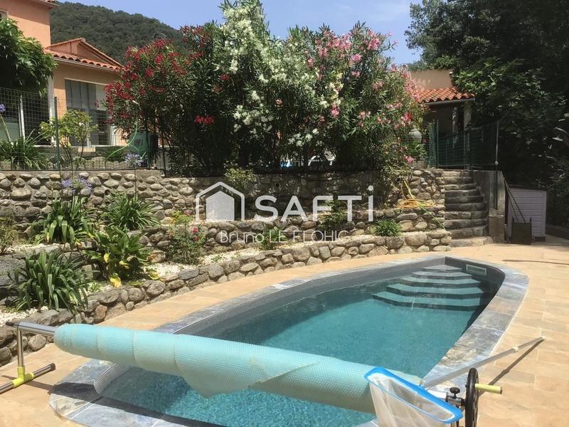 Maison - 177 m² - 6 pièces