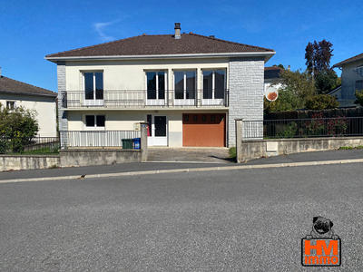 Maison - 94 m² - 6 pièces