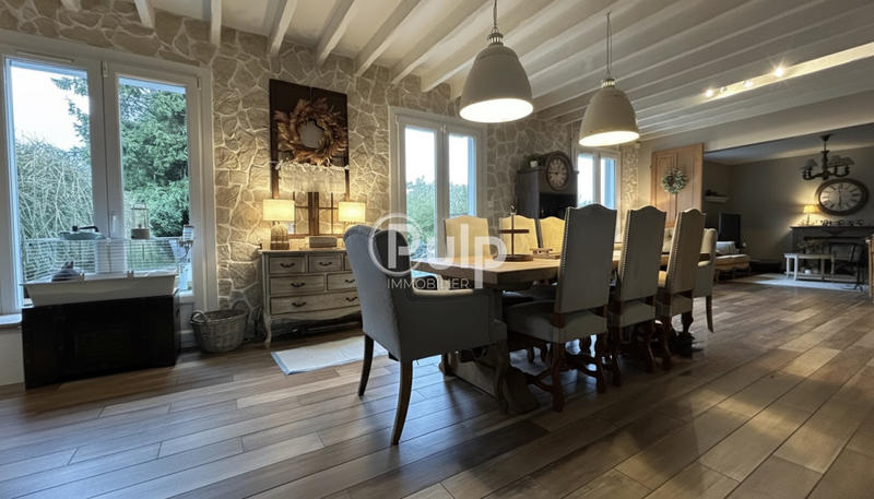Maison - 152 m² - 7 pièces