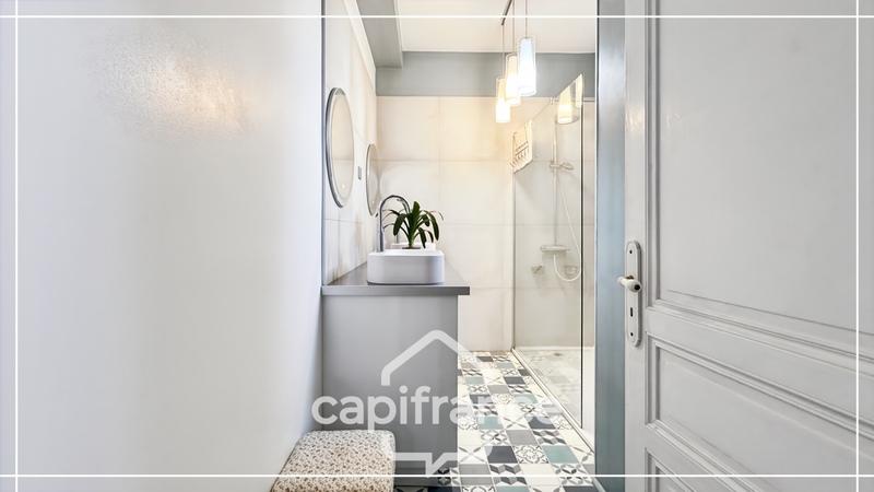 Maison bourgeoise - 254 m² - 5 pièces