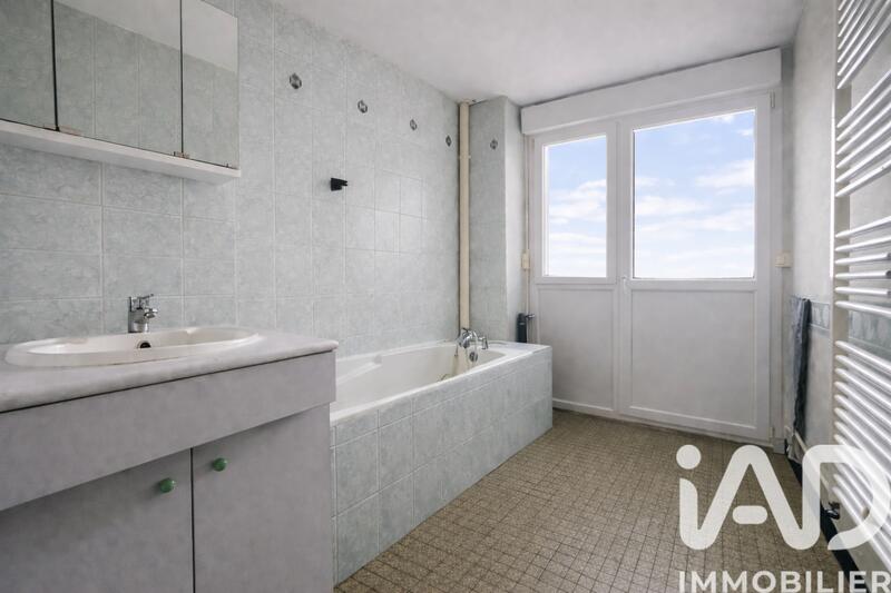 Appartement - 94 m² - 4 pièces