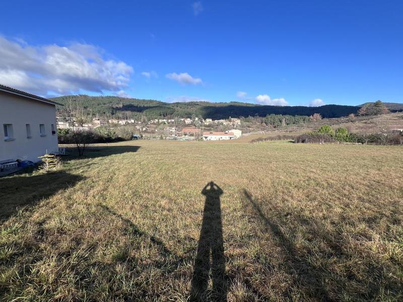 Terrain constructible - 2 350 m²