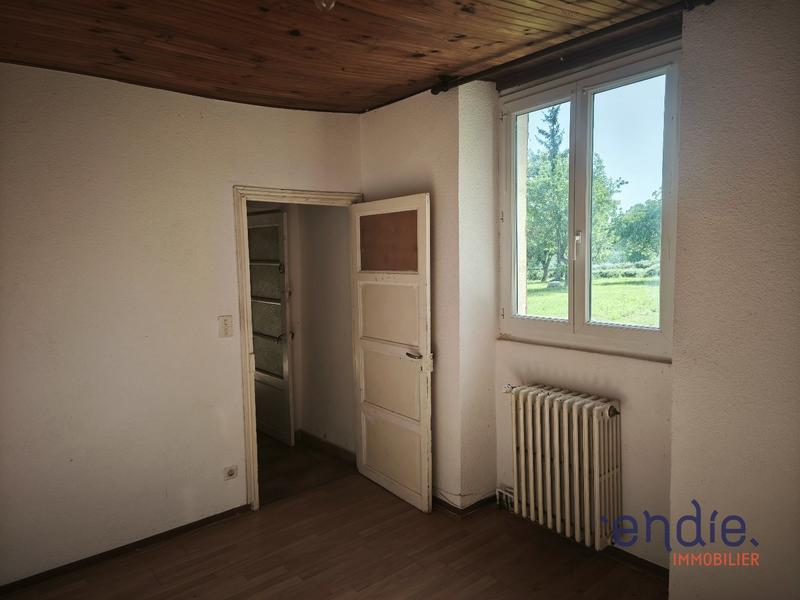 Maison - 233 m² - 10 pièces