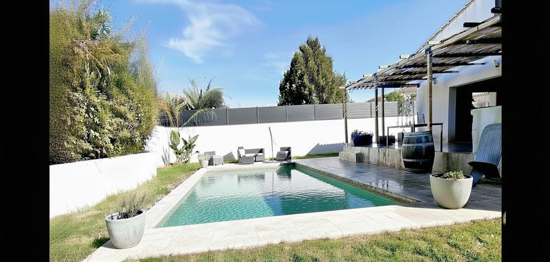 Maison - 196 m² - 7 pièces