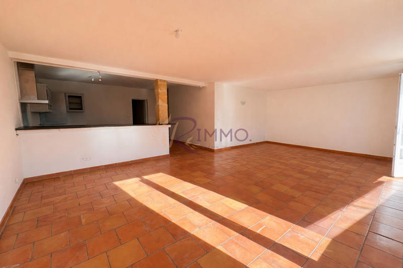 Appartement - 97 m² - 3 pièces