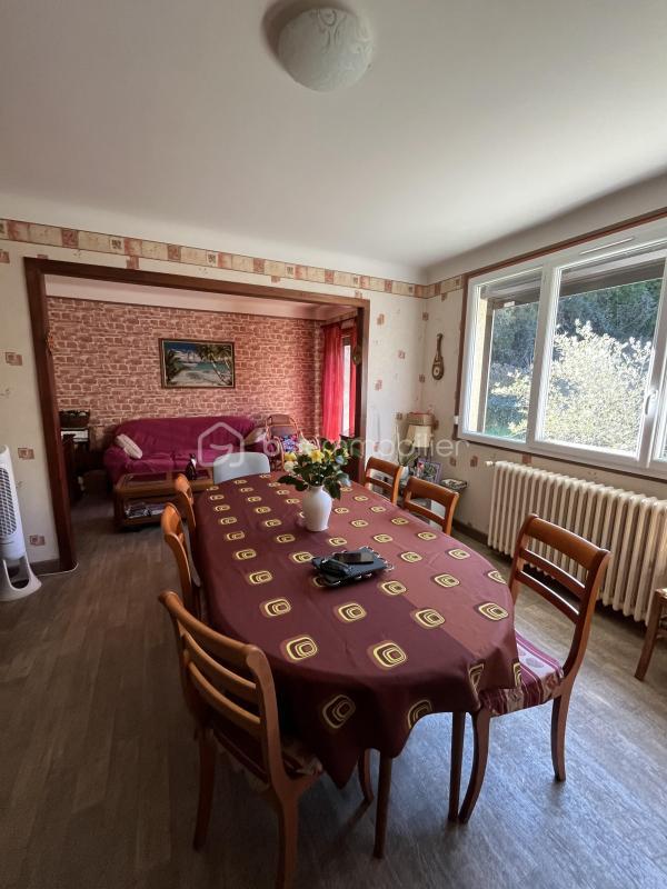 Maison - 218 m² - 10 pièces