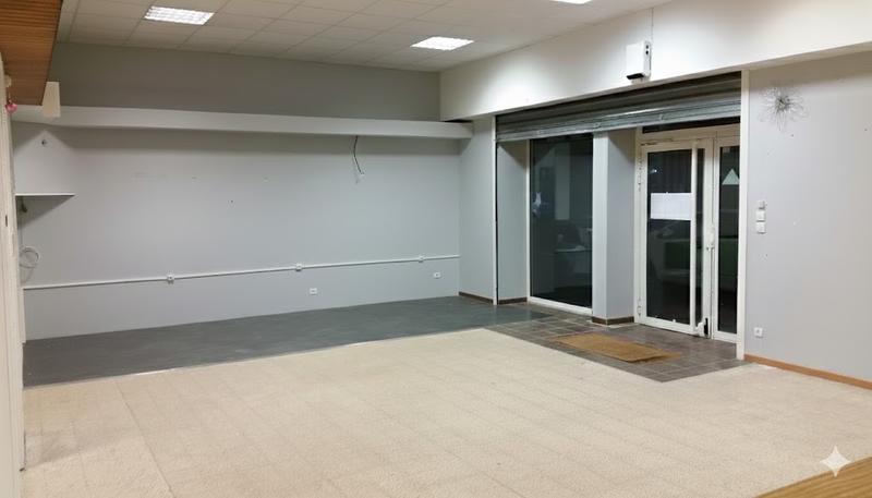 Local commercial - 180 m² - 4 pièces
