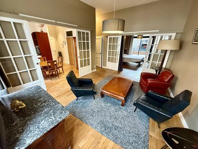 Appartement - 159 m² - 7 pièces