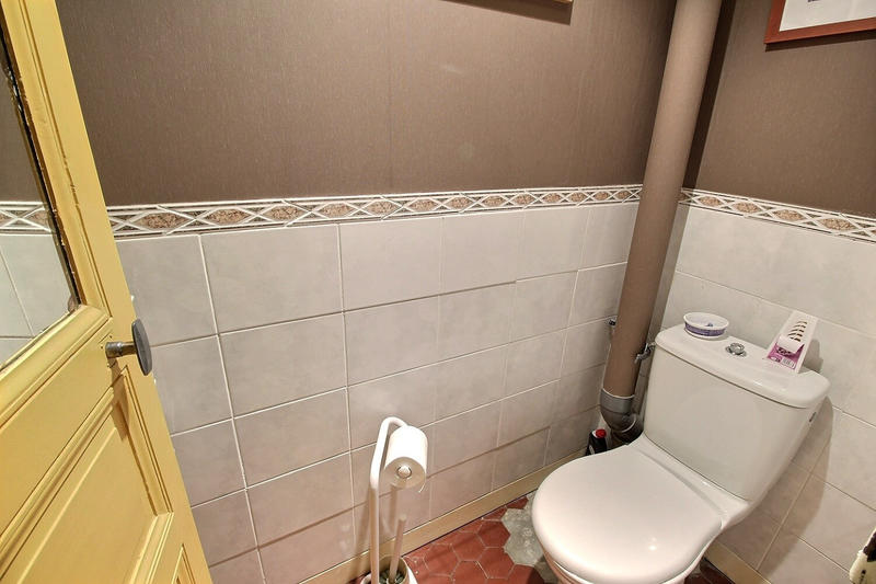 Demeure - 186 m² - 7 pièces