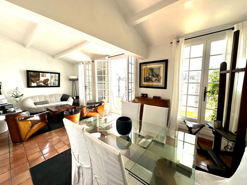 Appartement - 178 m² - 8 pièces