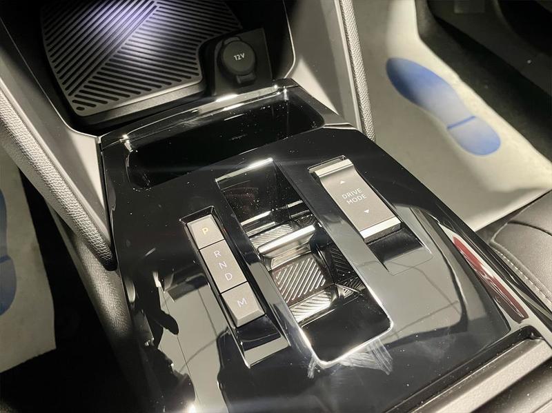 Citroën C4 III (2) 1.2 Hybrid 145 Dcs6 Max