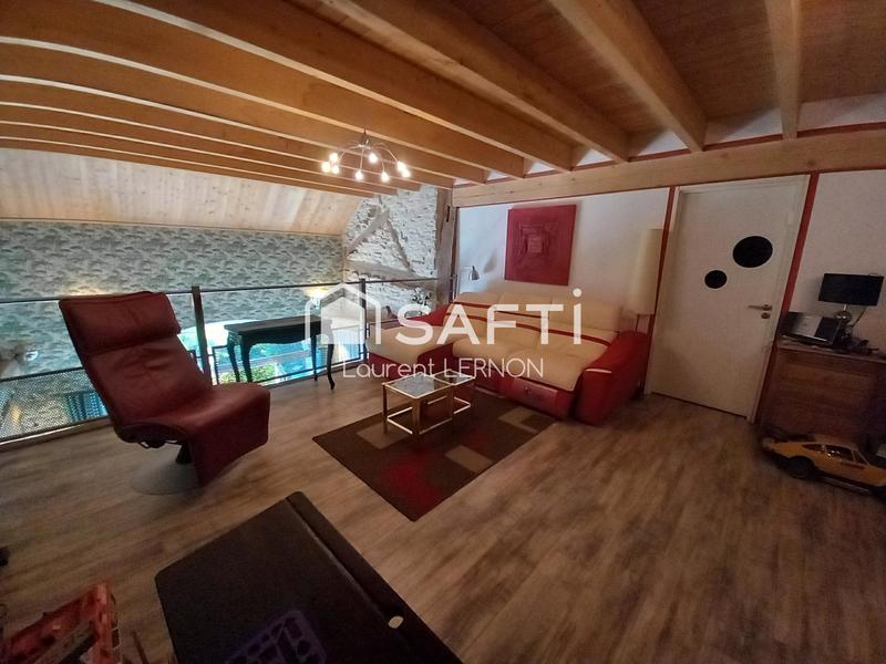 Maison - 396 m² - 14 pièces