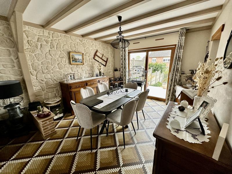 Maison - 105 m² - 5 pièces