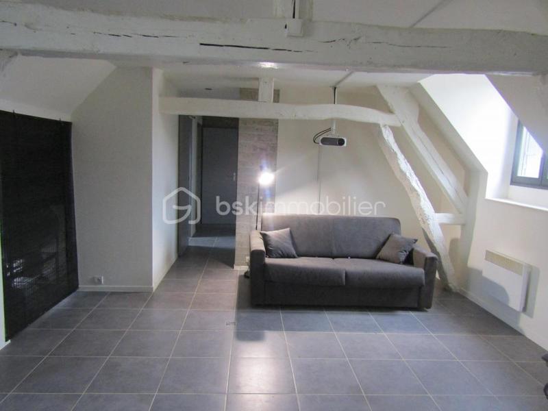 Maison traditionnelle - 85 m² - 3 pièces