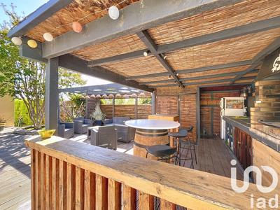 Maison - 240 m² - 5 pièces