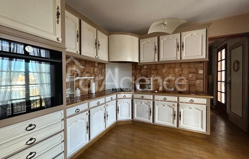 Maison - 161 m² - 7 pièces