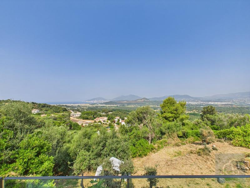 Maison traditionnelle - 116 m² - 4 pièces