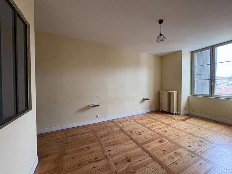 Appartement - 185 m² - 4 pièces