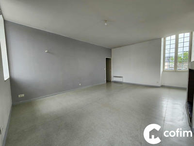 Appartement - 100 m² - 3 pièces