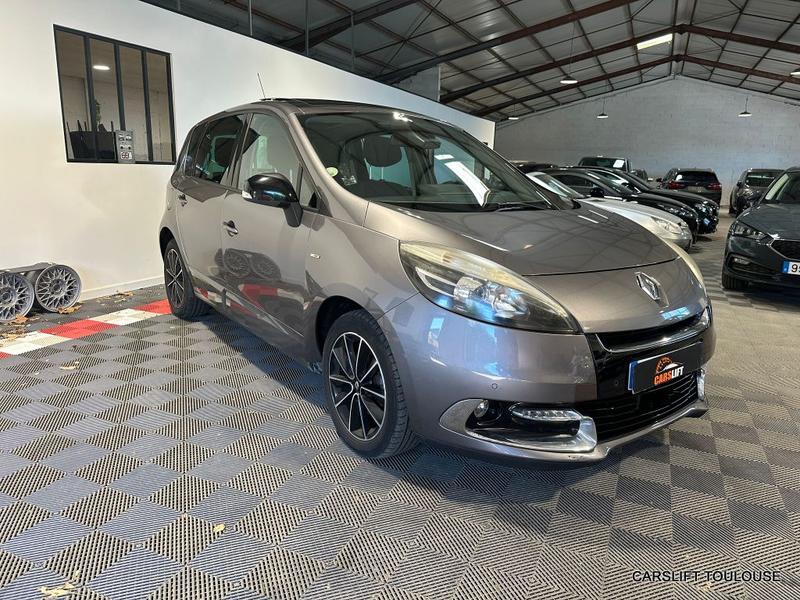 Renault Scénic 3 1.5 DCi 110ch -Bose-Boite Auto-Toit Ouvrant-Garantie 6 Mois-