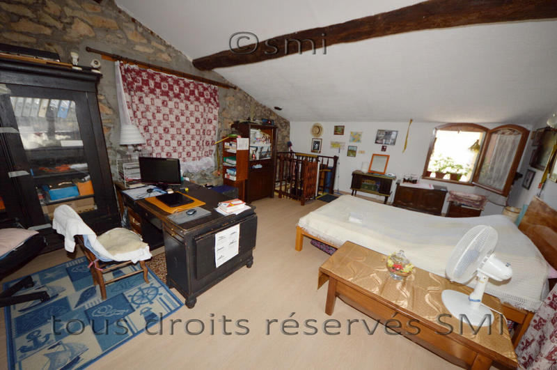 Maison - 180 m² - 8 pièces