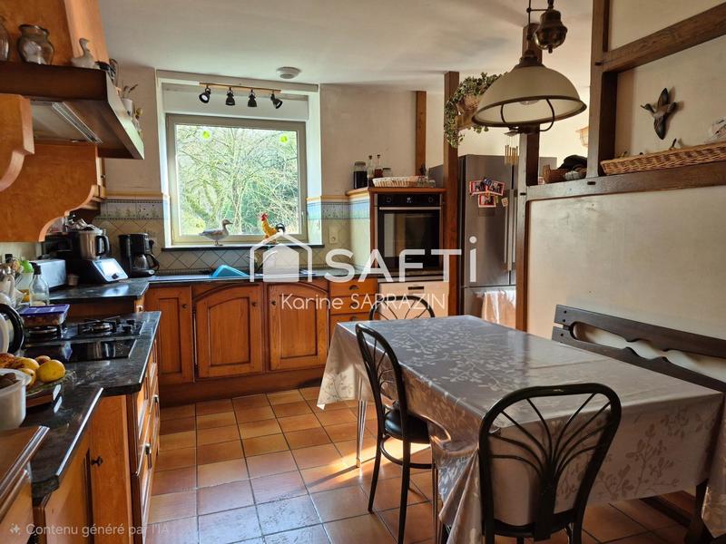 Maison - 197 m² - 8 pièces