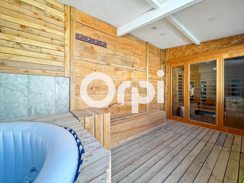 Maison - 103 m² - 4 pièces