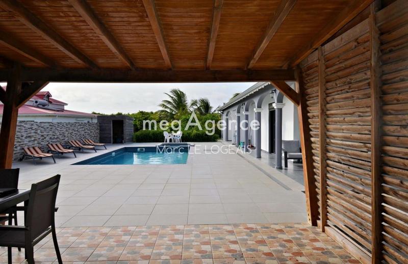 Villa - 210 m² - 5 pièces