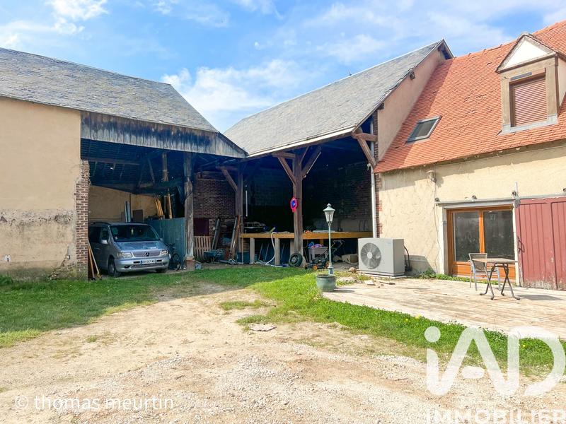 Maison - 256 m² - 8 pièces