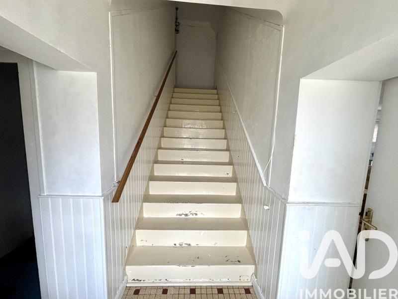 Maison - 208 m² - 5 pièces