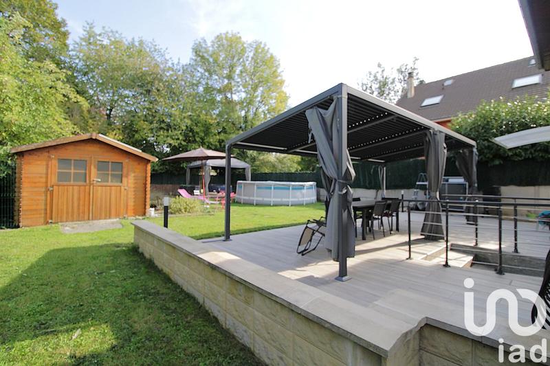 Maison - 200 m² - 8 pièces