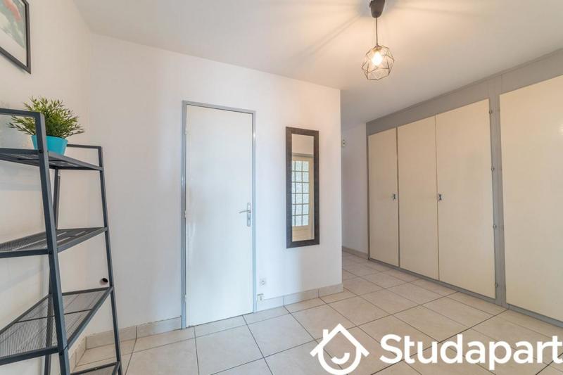 Chambre - 15 m² - 1 pièce