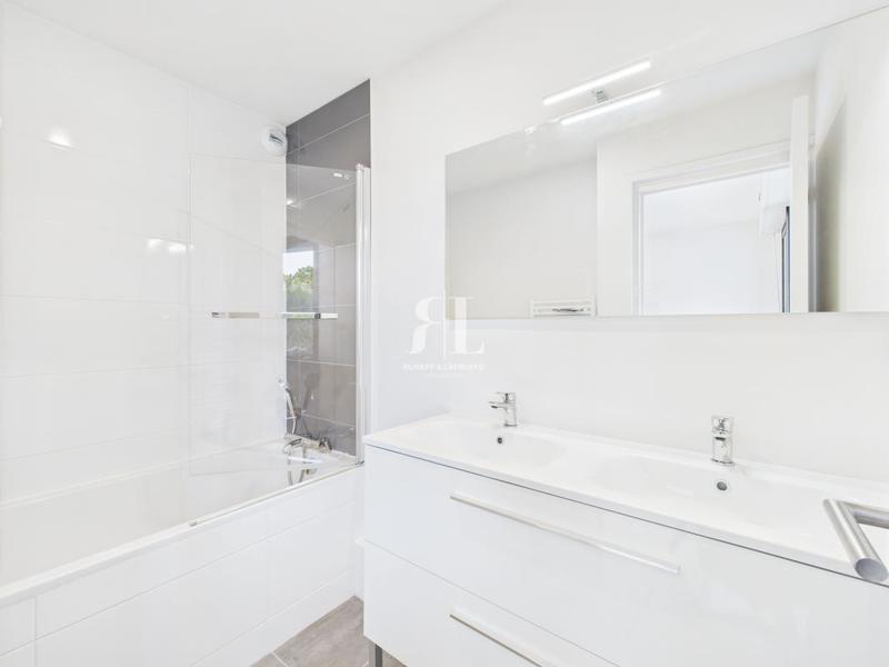 Appartement - 104 m² - 3 pièces