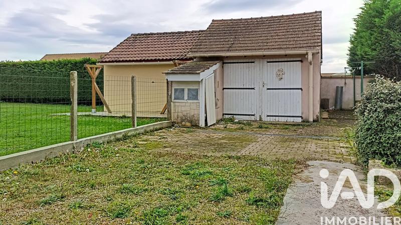 Maison - 244 m² - 9 pièces