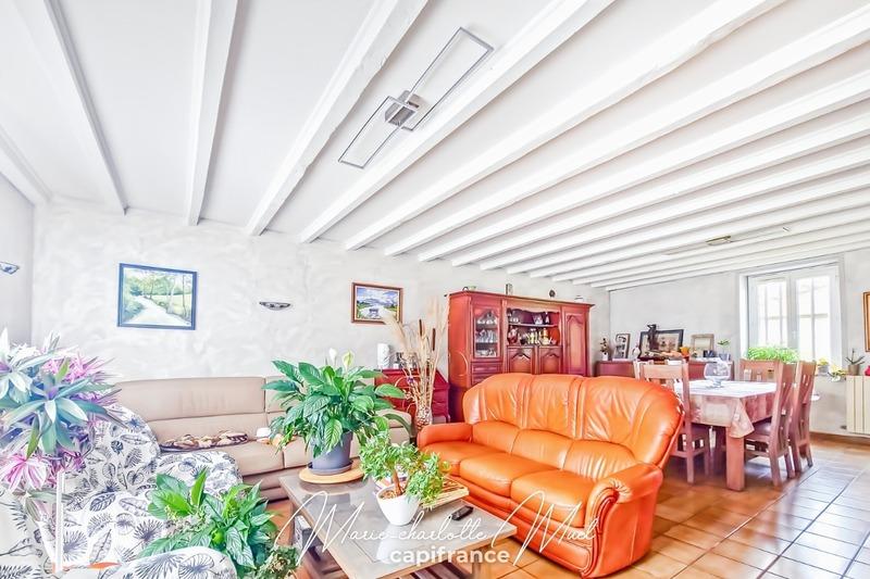 Propriété - 224 m² - 8 pièces