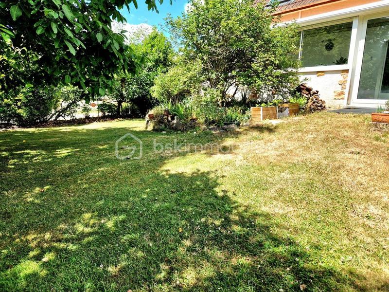 Maison traditionnelle - 134 m² - 6 pièces