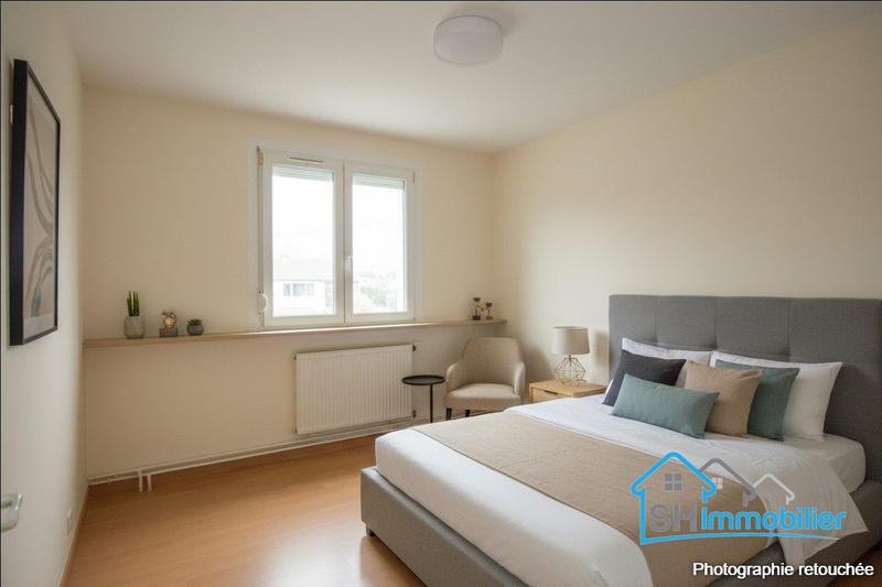 Maison - 90 m² - 5 pièces