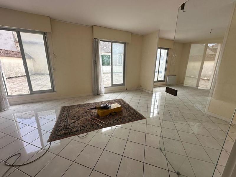 Appartement - 140 m² - 5 pièces