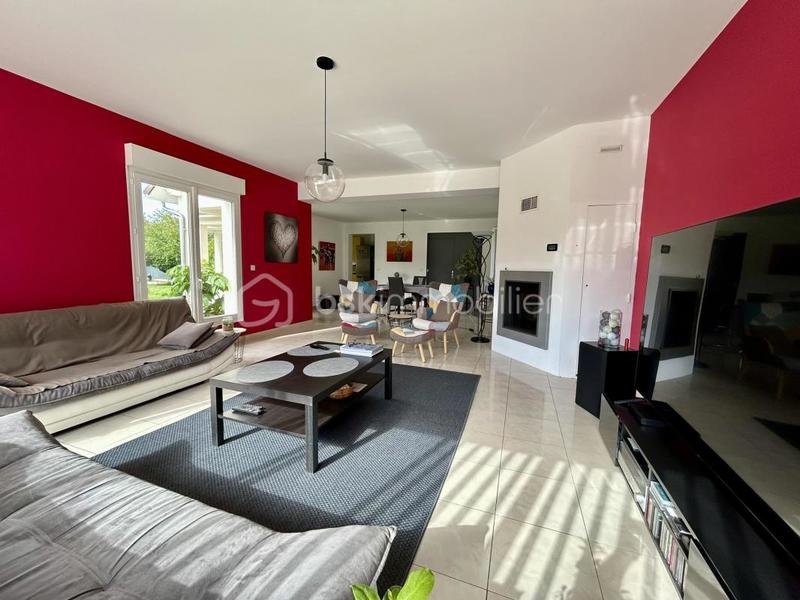 Maison - 205 m² - 8 pièces