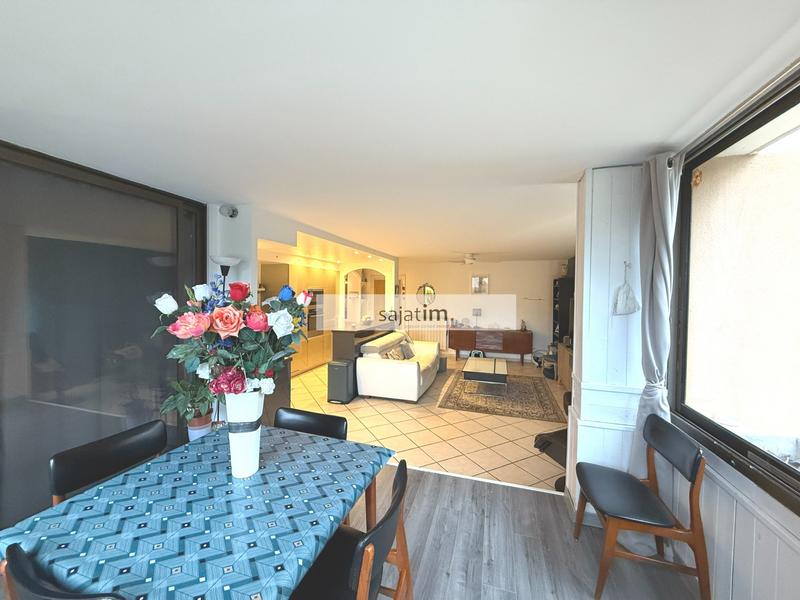 Appartement - 80 m² - 4 pièces