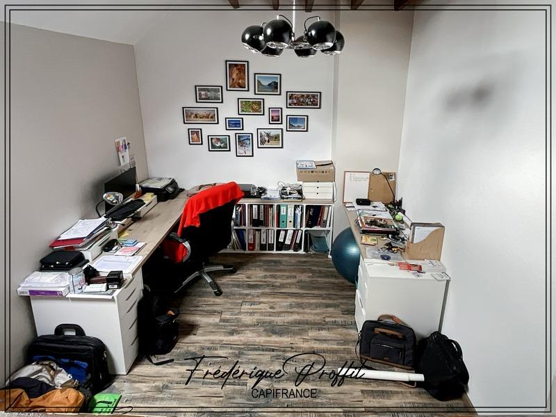 Maison - 121 m² - 5 pièces