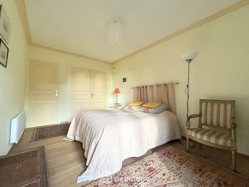 Maison - 193 m² - 8 pièces