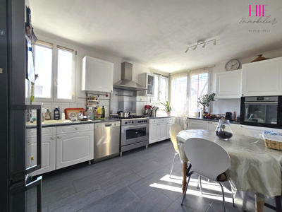 Maison - 100 m² - 6 pièces