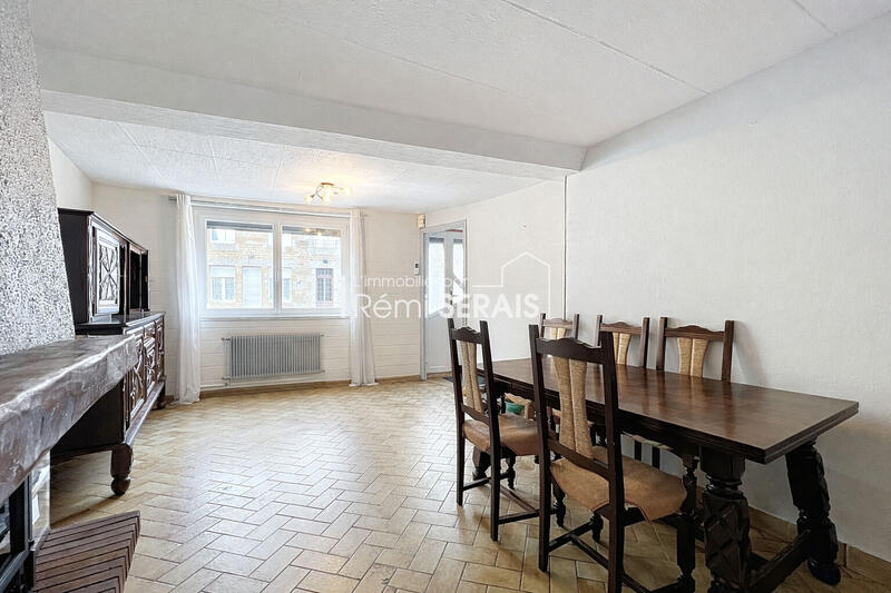 Maison - 77 m² - 5 pièces