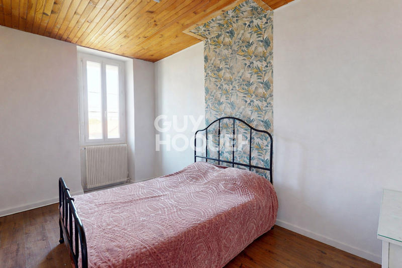 Maison - 94 m² - 5 pièces